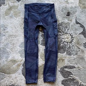 Lululemon crop leggings//worn once
